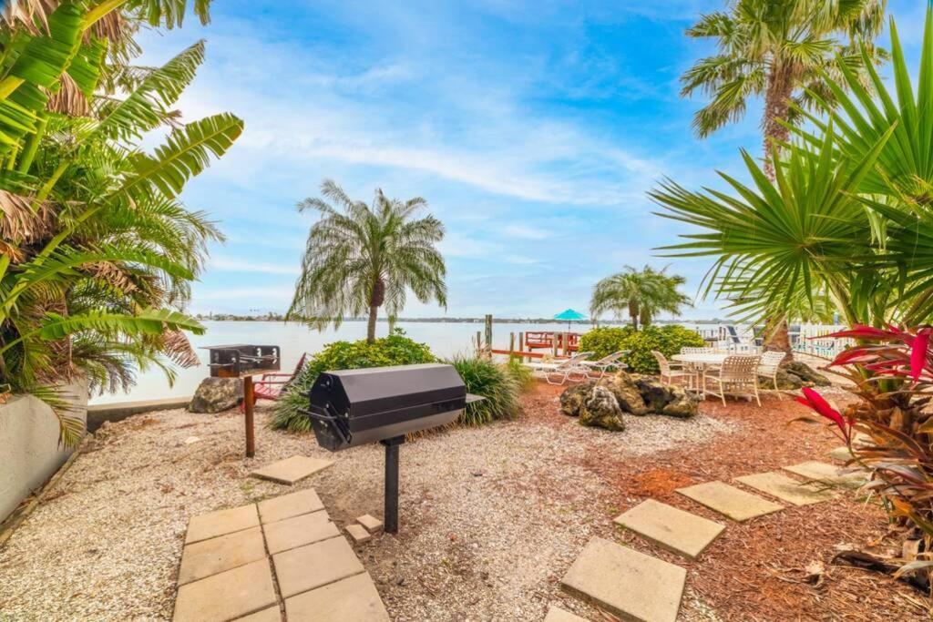 102-Tiny Treasure-Waterfront With Heated Pool St. Pete Beach Exterior foto